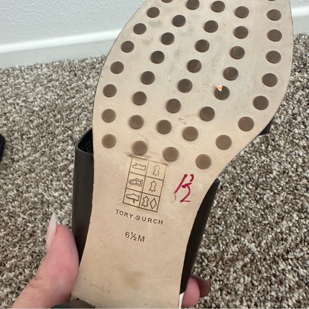 Tory Burch Brown Bombe Miller Sandals - Picture 5 of 7